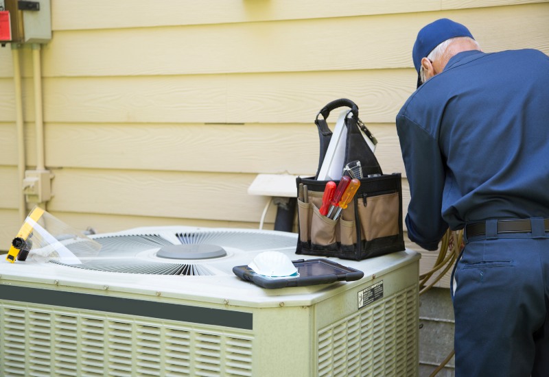 Grissom Heat & Air contractor providing emergency hvac service in Knoxville, TN